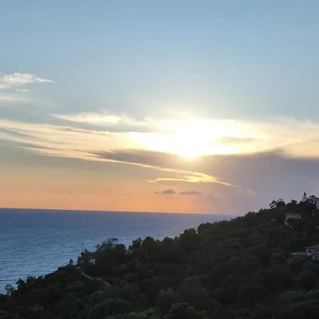 Διαμέρισμα Mare E Coccole Caprioli